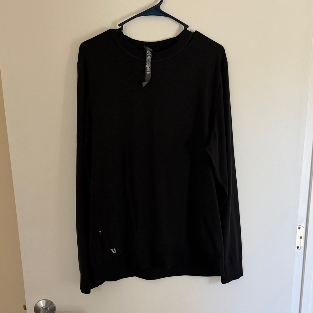 Vuori Black Long Sleeve Crew